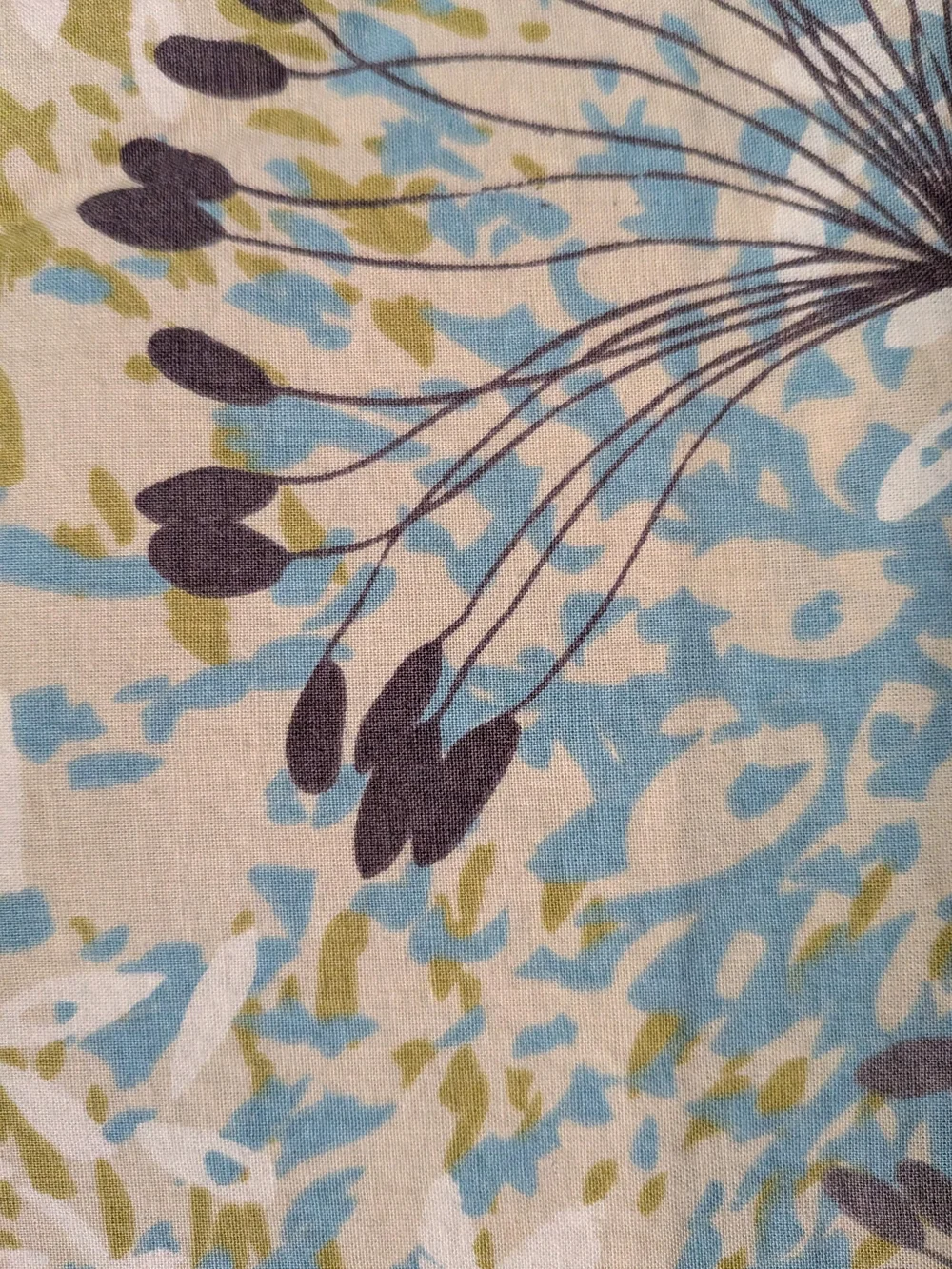 Tahari Full/Queen Duvet Cover in Pale Blue, Cream & Soft Green, 100% Cotton